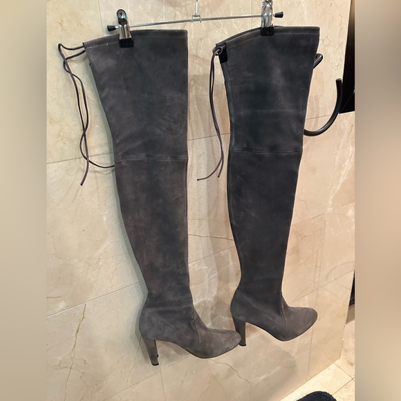 Stuart Weizmann 9N Thigh High Boots - Picture 4 of 8